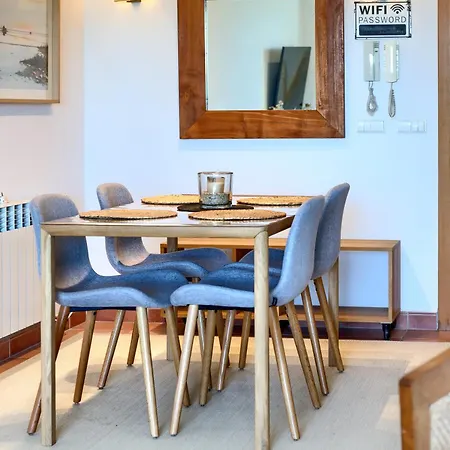 Adosado En Primera Línea Con Piscina Privada Apartamento *
